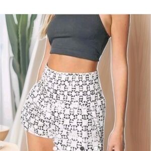 Free People Movement Way Home Neutral Black Geometric Print Pull On Shorts Small